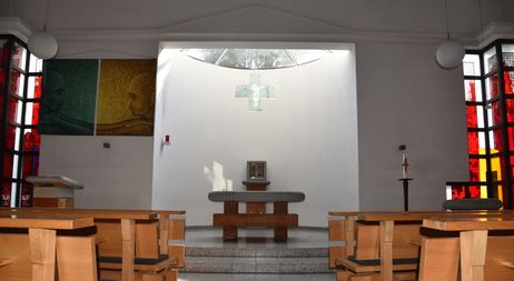 Heilig-Geist-Kirche von innen